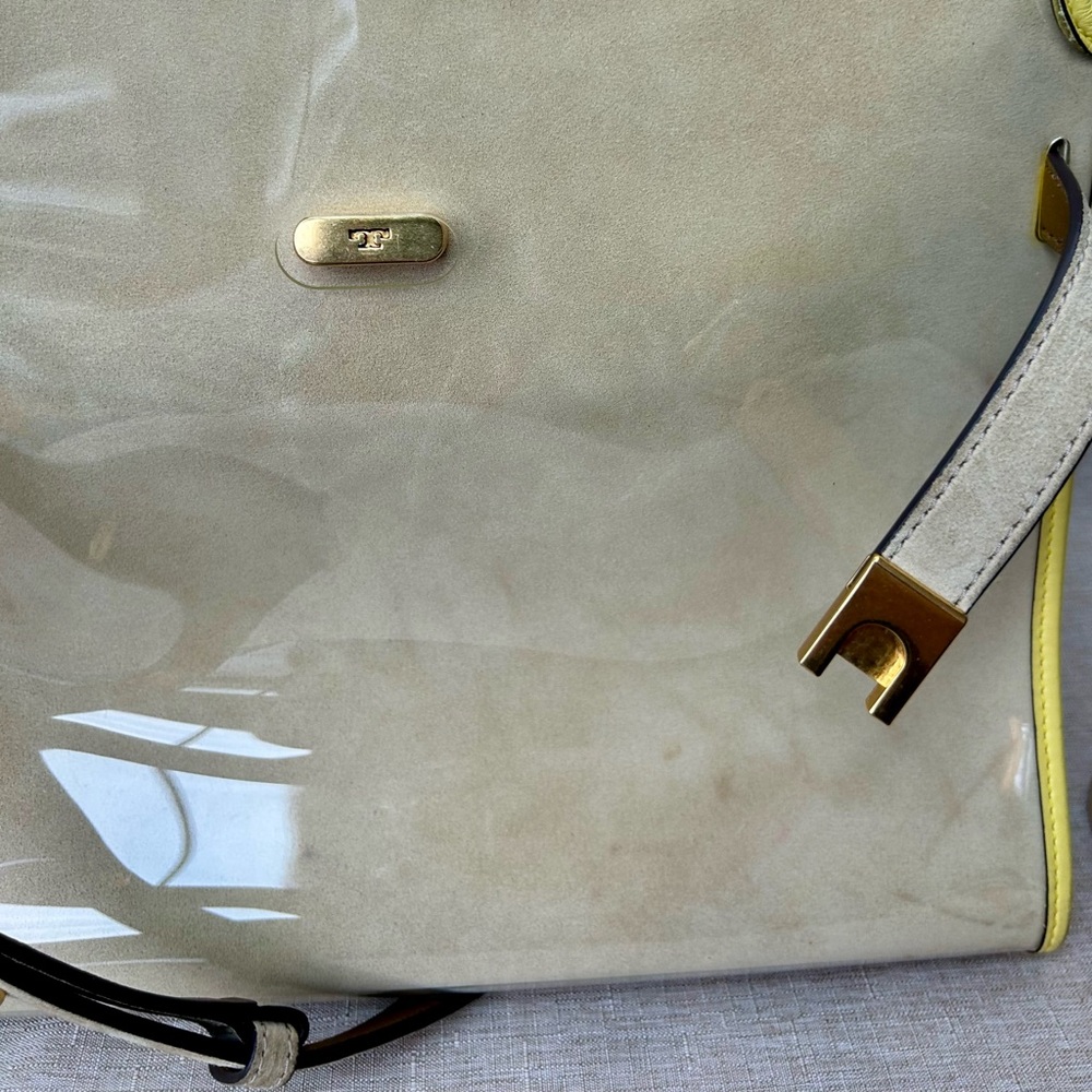 Tory Burch Large Lee Radziwill Beige and Yellow Patent Raincoat Satchel - Picture 15 of 16